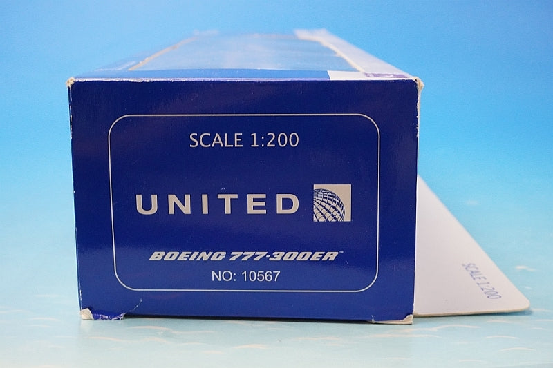 1:200 B777-300ER United *Registration number not assigned 10567 Hogan airplane model
