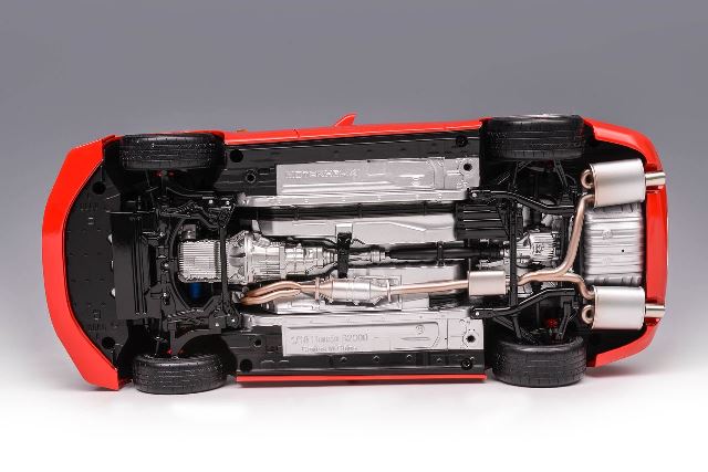 M85112 MOTORHELIX 1:18 HONDA S2000 TYPE S 2007 New Formula Red model car