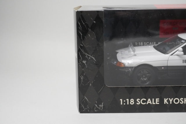 1:18 KYOSHO 08366A Nissan Skyline GT-R Police #502 model car