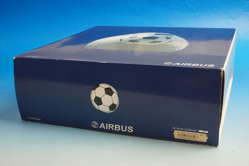 1:200 A330-300 Lufthansa Football B-LH330-001 B-Models airplane model