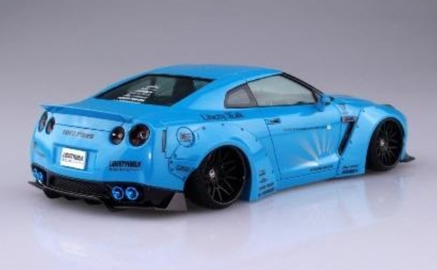 No.9 Aoshima Liberty Walk 1:24 LB WORKS R35 GT-R Ver.1