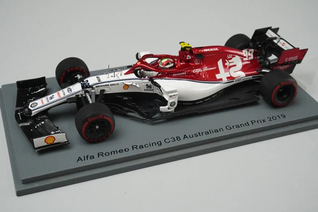 1:43 Spark S6074 Alfa Romeo Racing C38 #99 A. Giovinazzi