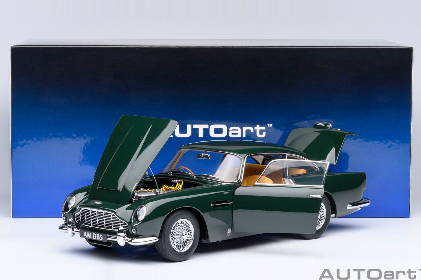 70286 AUTOart 1:18 ASTON MARTIN DB5 Dark Green