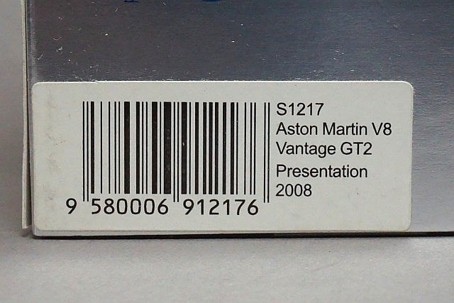 1:43 SPARK S1217 Aston Martin V8 Vantage GT2 Presentation 2008