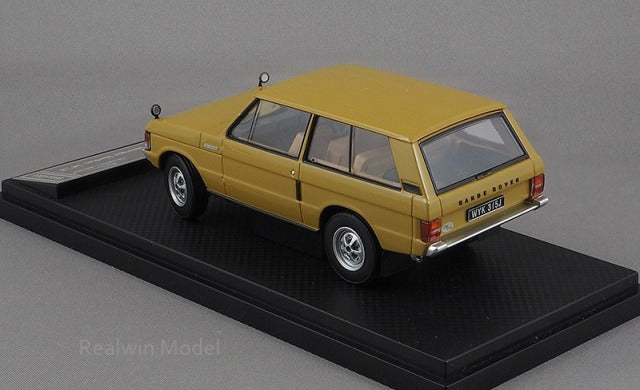 410103 Almost Real Model 1:43 Land Rover 1970 - Bahama Gold