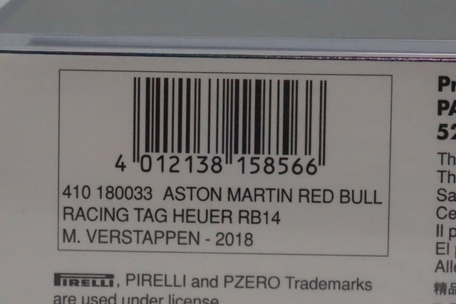 1:43 MINICHAMPS 410180033 Aston Martin Red Bull Racing TAG Heuer RB14 2018 #33 M. Verstappen
