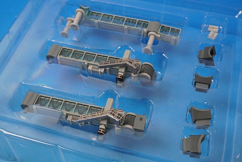 1:400 Airport Passenger Bridge for Wide Body B747 Diorama LH4134 JC Wings airplane model