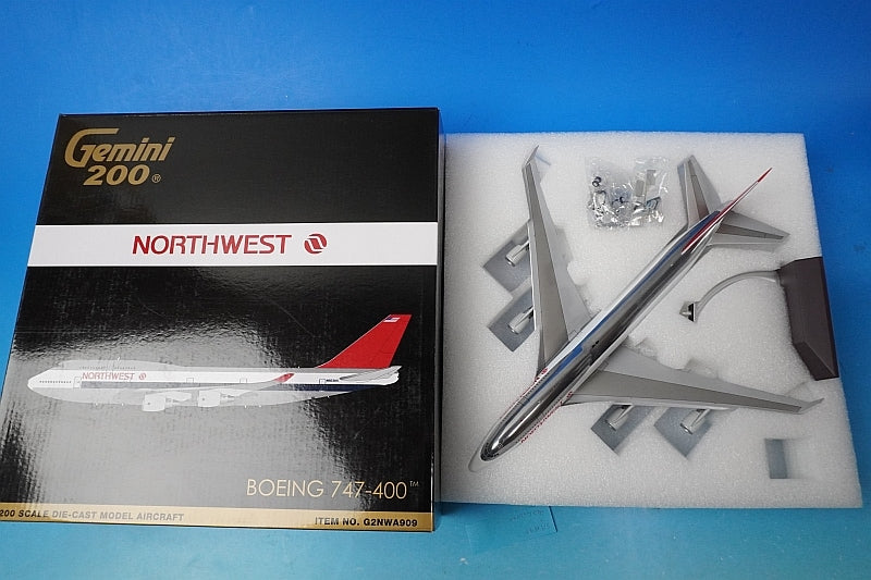 1:200 B747-400 nwa Northwest N663US G2NWA909 Gemini airplane model