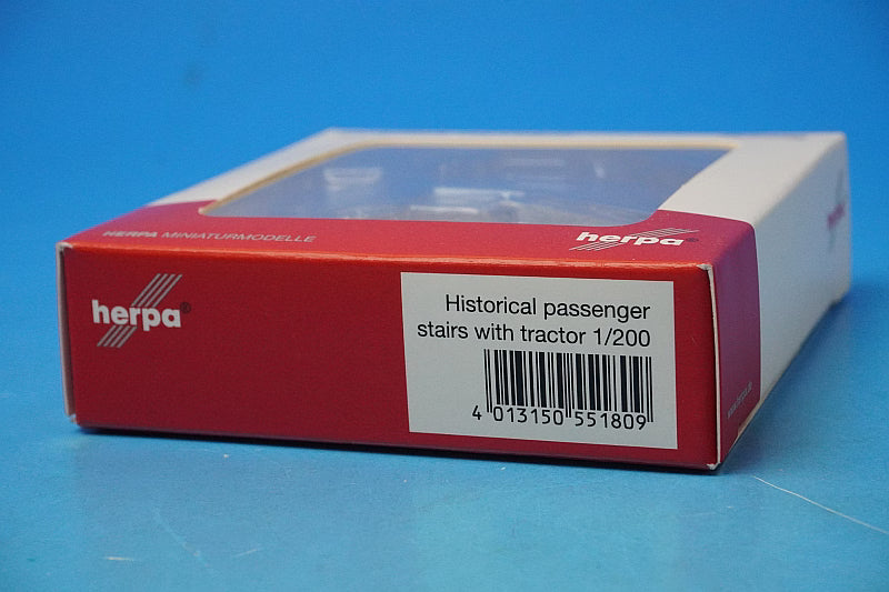 1:200 Airport Diorama Accessories Boarding Ramp (60's Style) Set of 2 *Medium size aircraft Red 551809 Herpa