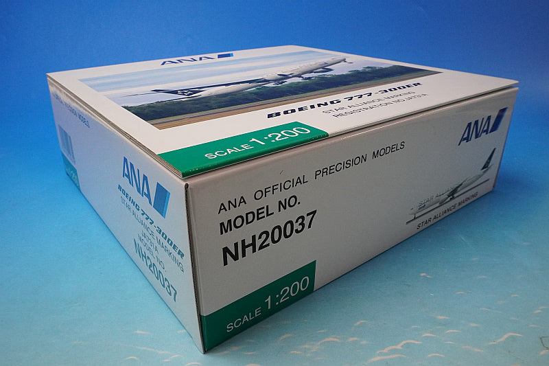 1:200 B777-300ER ANA Star Alliance Painting JA731A NH20037 ANA airplane model