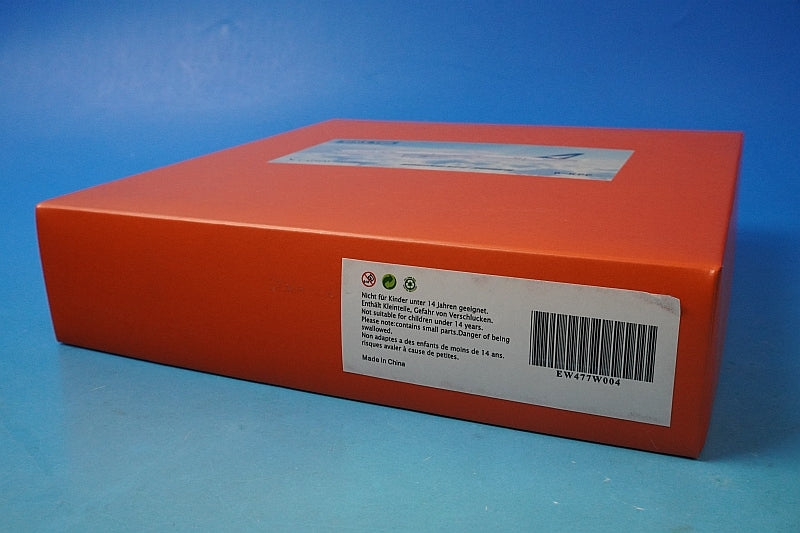 1:400 B777-300ER Cathay Pacific B-KPP EW477W004 JC Wings airplane model