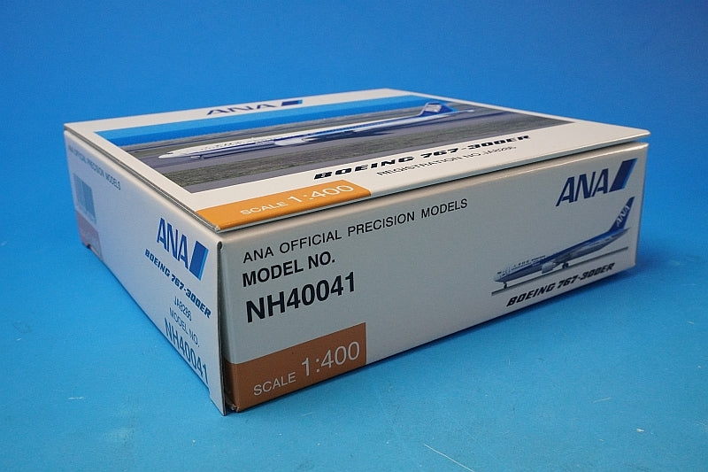 1:400 B767-300ER ANA JA8286 NH40041 ANA airplane model