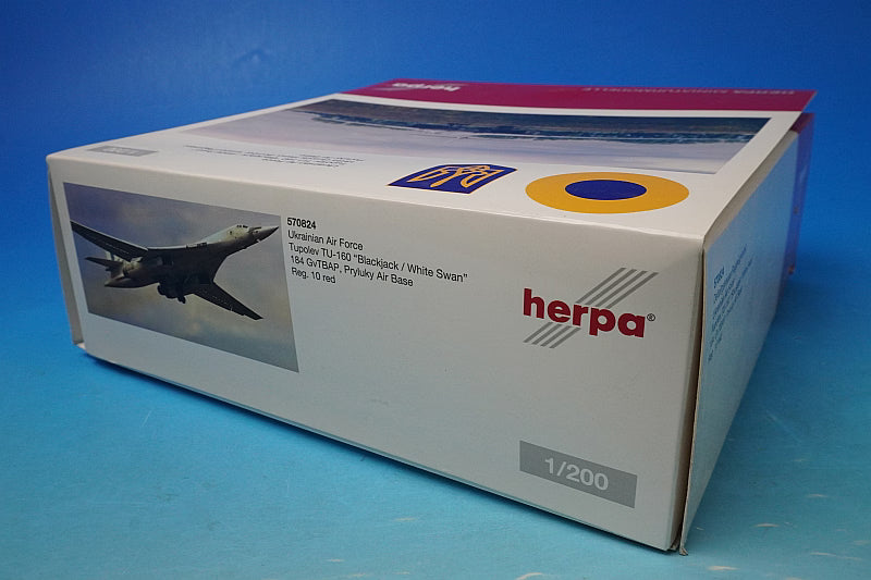 1:200 Tupolev Tu-160 Blackjack Ukrainian Air Force 184th Heavy Bomber Aviation Regiment Priluky Air Base #10 570824 Herpa