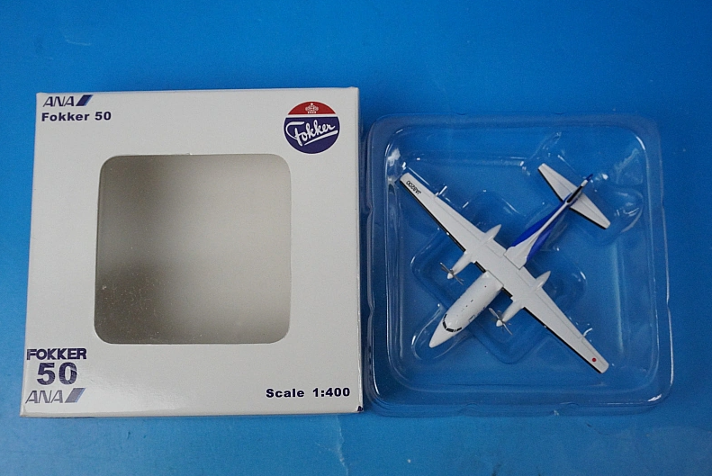 1:400 Fokker 50 ANA JA8200 JC Wings airplane model