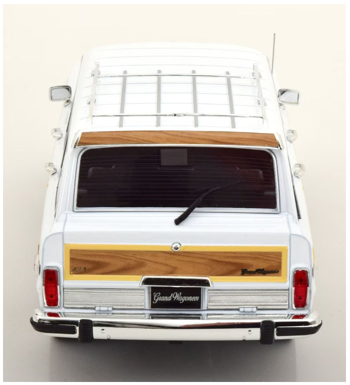 KKDC181111 KK scale 1:18 Chrysler Jeep Grand Wagoneer 1989 White