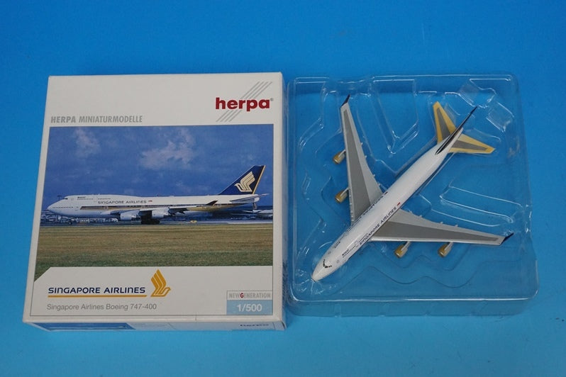 1:500 B747-400 Singapore Airlines MEGATOP 9V-SPD 500852 Herpa airplane model