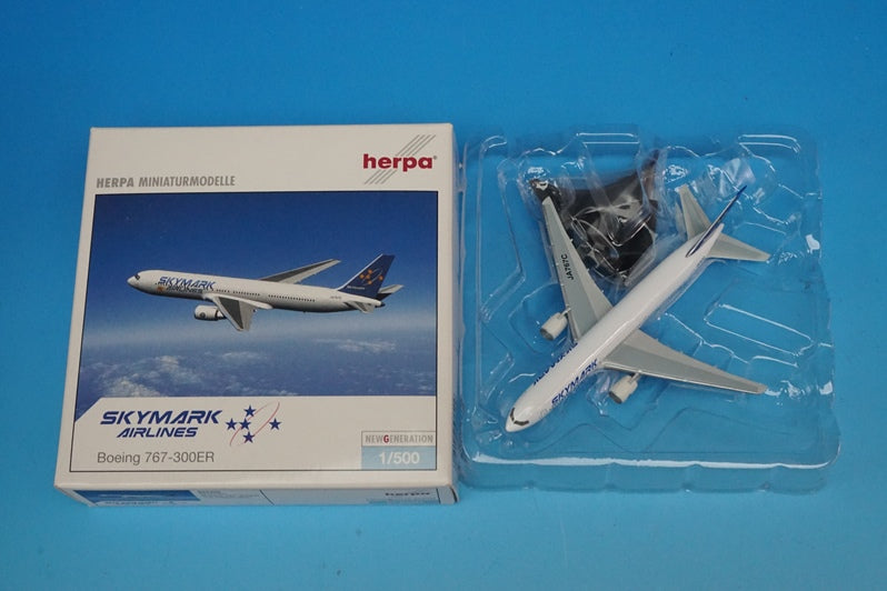 1:500 B767-300 Skymark Airlines JA767C 504409 Herpa airplane model