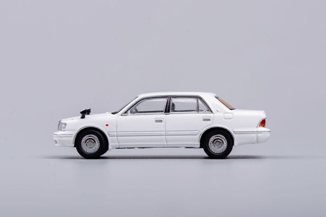 KS-012-70 Gaincorp Products GCD 1:64 Toyota Crown JZS155 White RHD