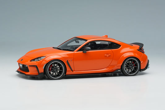 [ Back-order ] Make Up EIDOLON EM725A 1:43 TOM'S GR86 Widebody 2022 Orange model car