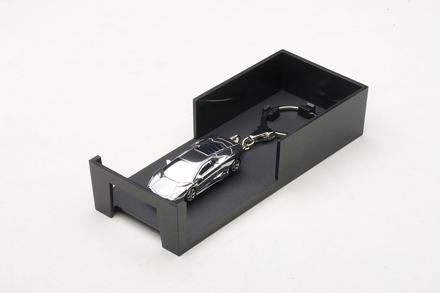 [Back-order] AUTOart 41606 1:87 Lamborghini Reventon Key Chain (Aluminum)