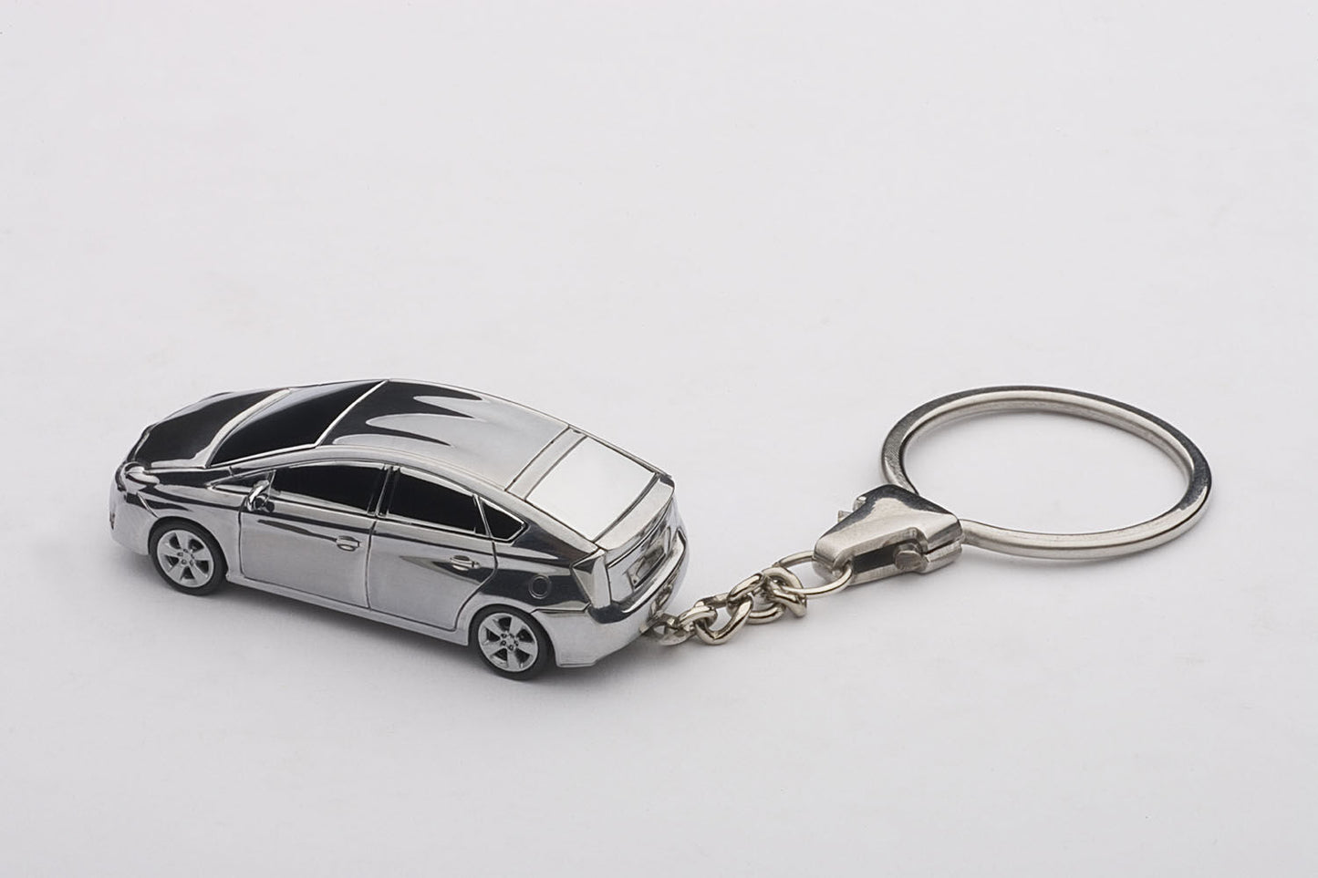 [Back-order] AUTOart 41602 1:87 Toyota Prius Key Chain (Aluminum)