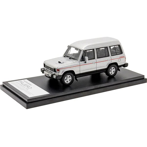 [Back-order] Hi-Story HS341SL 1:43 MITSUBISHI PAJERO ESTATE WAGON XL 1988 Grace Silver/Solid Black Resin