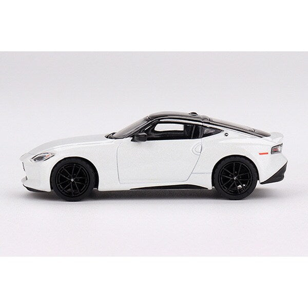 [ Back-order ] TSM MINI-GT MGT00599-L 1:64 Nissan Z Performance 2023 Everest White LHD  model car