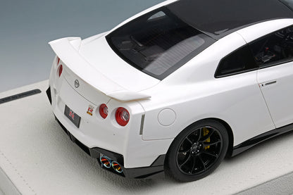 [ Back-order ] Make up EIDOLON EML084C 1/18 NISSAN GT-R Track edition engineered by NISMO T-spec 2024 Brilliant White Pearl