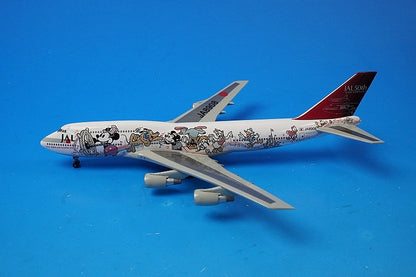 1:400 B747-400D JAL Dream Express Friends JA8908 TMH-47504-4000 TOMY airplane model