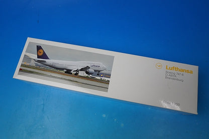 1:200 B747-8i Lufthansa D-ABYA LH07 LIMOX airplane model