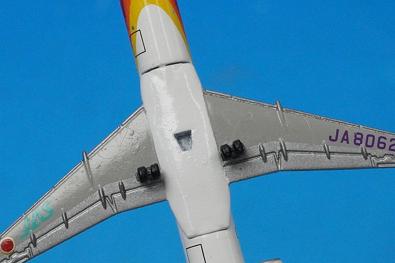 1:500 MD-90 JAS Akira Kurosawa Unit 4 JA8062 JD51009 JALUX airplane model