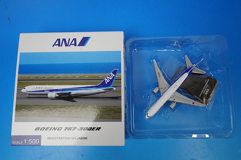 1:500 B767-300ER ANA JA8286 NH50052 ANA