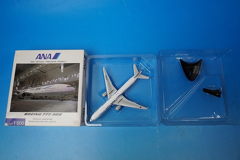 1:500 B777-300 ANA Special Marking JA751A NH50003 ANA airplane model