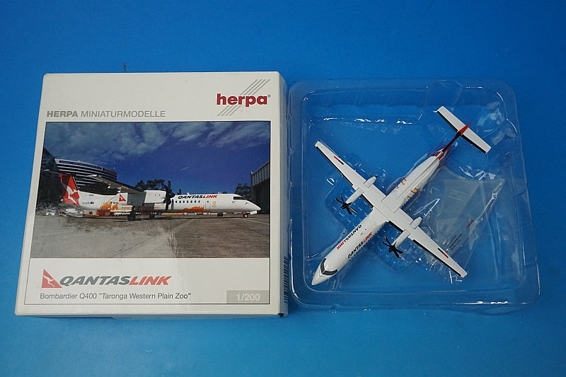 1:200 DASH8-Q400 QantasLink Taronga Zoo Livery VH-QOW 554251 Herpa