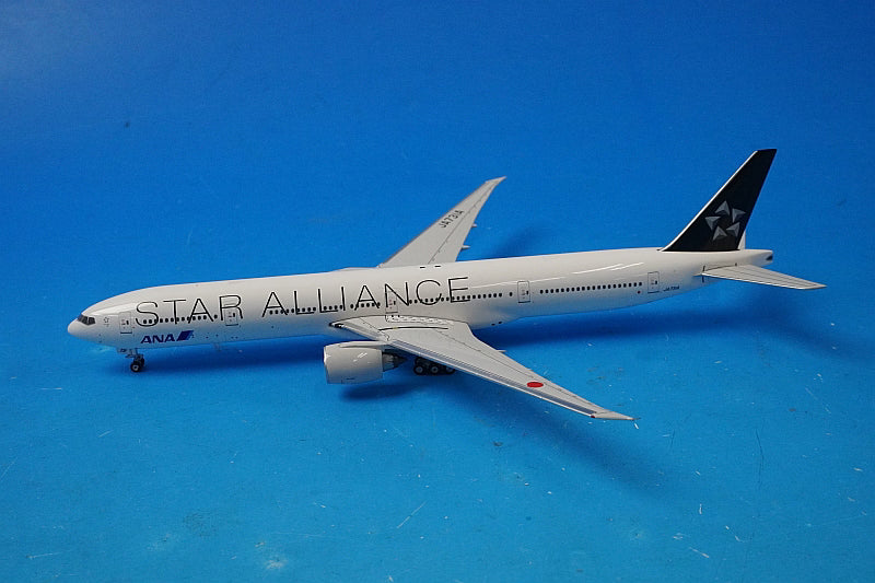 1:400 ANA Boeing 777-300ER Star Alliance Livery JA731A 10381 Phoenix airplane model