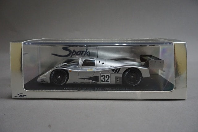 1:43 SPARK S1253 Mercedes Benz C11 Le Mans 1991 #32 model car