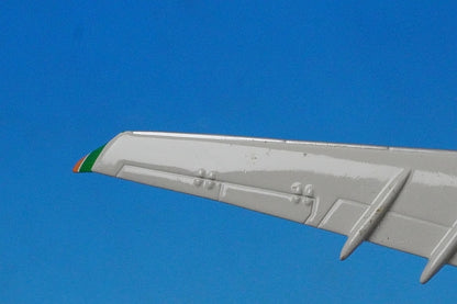 1:400 A330-300 EVA Air Hello Kitty Around the World B-16333 XX4923 JC Wings airplane model