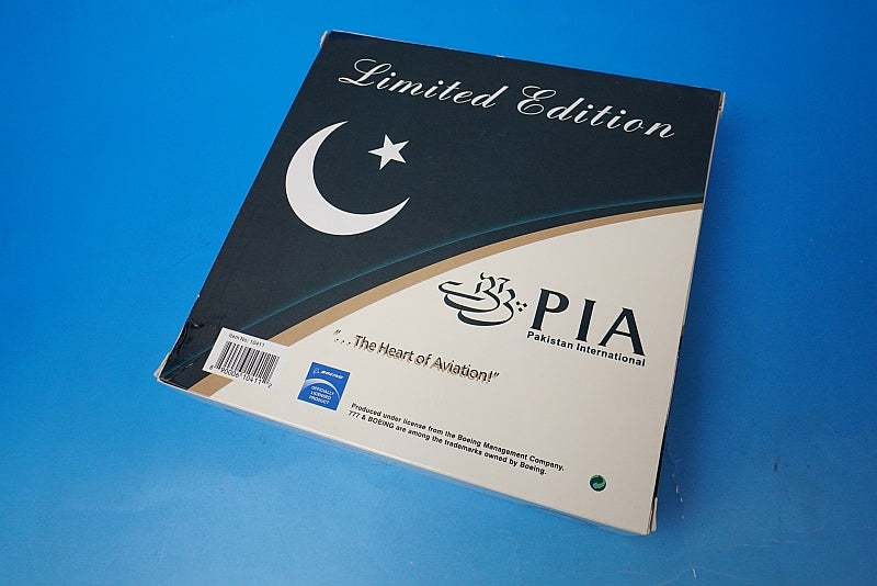 1:400 B777-200/ER PIA Pakistan AP-BGK 10411 Phoenix airplane model