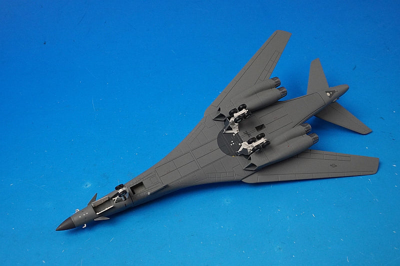 1:200 B-1B US Air Force 116th Operational Group 128th Bombardment Squadron Robbins Air Base 558181 Herpa airplane model