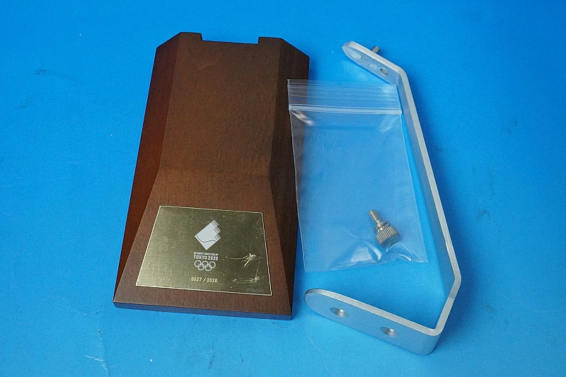 1:200 B787-8 Tokyo Olympic torch transport aircraft JA837J BJQ2038 JALUX