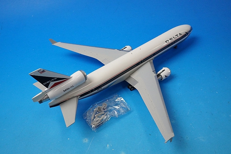 1:200 MD-11 Delta Widget N807DE G2DAL407 Gemini airplane model