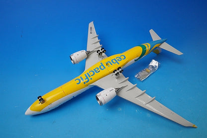 1:200 A330-900neo Cebu Pacific XX20235 JC Wings airplane model