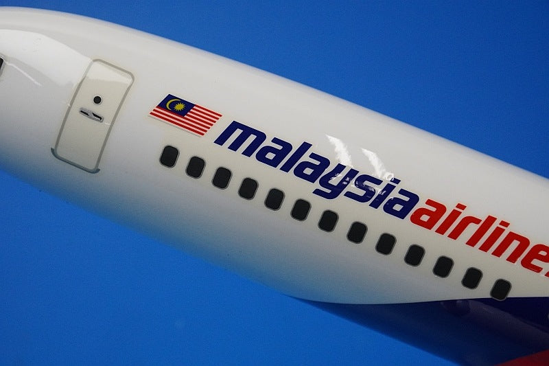 1:100 B737-800 Malaysia New Paint 9M-MXF PACMIN airplane model