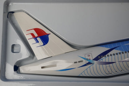 1:200 B777-200ER Malaysia Freedom of space 9M-MRD EVER RISE airplane model