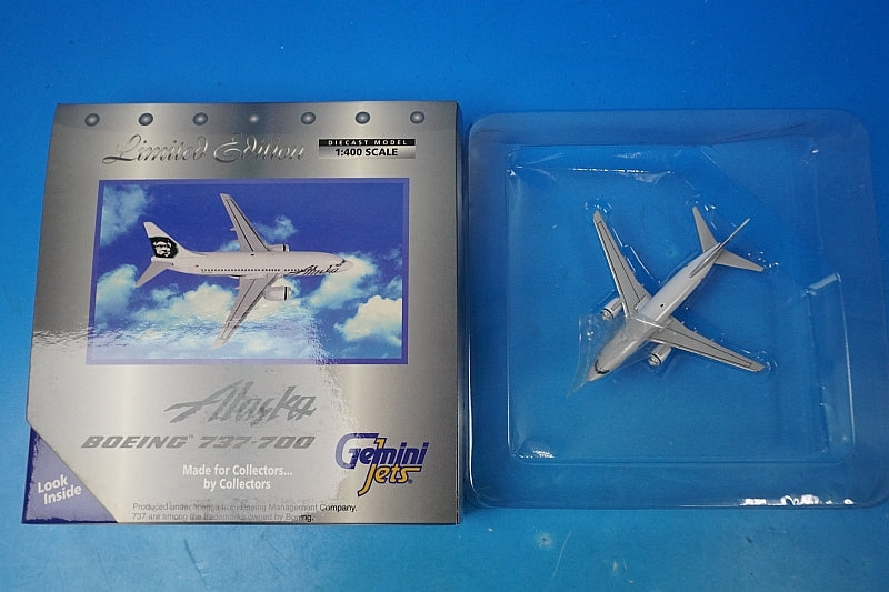1:400 B737-700 Alaska 613AS GJASA381 Gemini airplane model