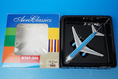 1:400 Boeing 767-300 Uzbekistan VP-BUA AC18117B Aeroclassics