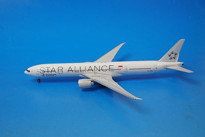 1:400 B777-300ER Singapore Star Alliance 9V-SWJ 04169 Phoenix airplane model