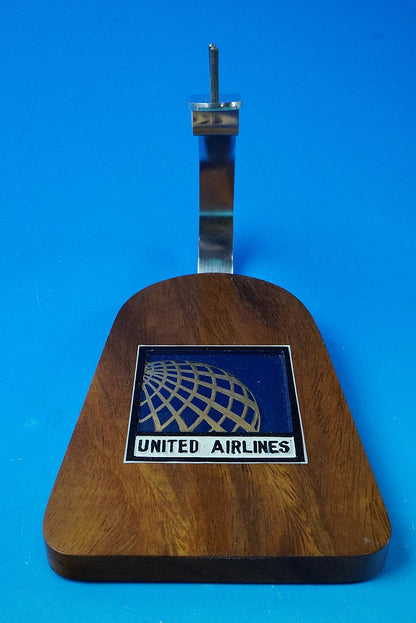 Total length 43.5cm total width 41cm B777-200 United Airlines N777UA solid model manufacturer unknown airplane model