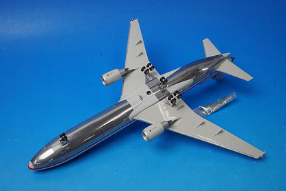 1:200 MD-11 AA American N1764B G2AAL435 Gemini airplane model