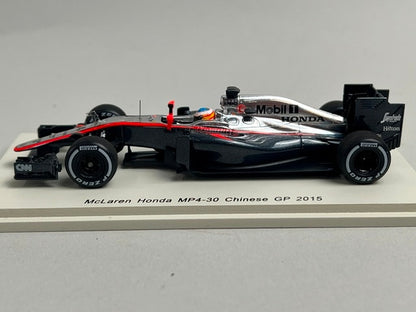 1:43 Spark S4615 McLaren Honda MP4-30 Chinese GP 2015 #14 F. Alonso model car